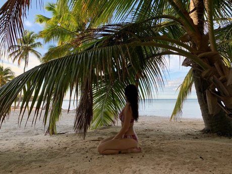 Foto desnuda filtrada de OnlyFans de Sacha Moon