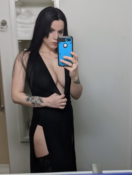 Sabryna Syn Free