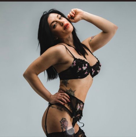 Foto desnuda filtrada de OnlyFans de Sabrina Ice