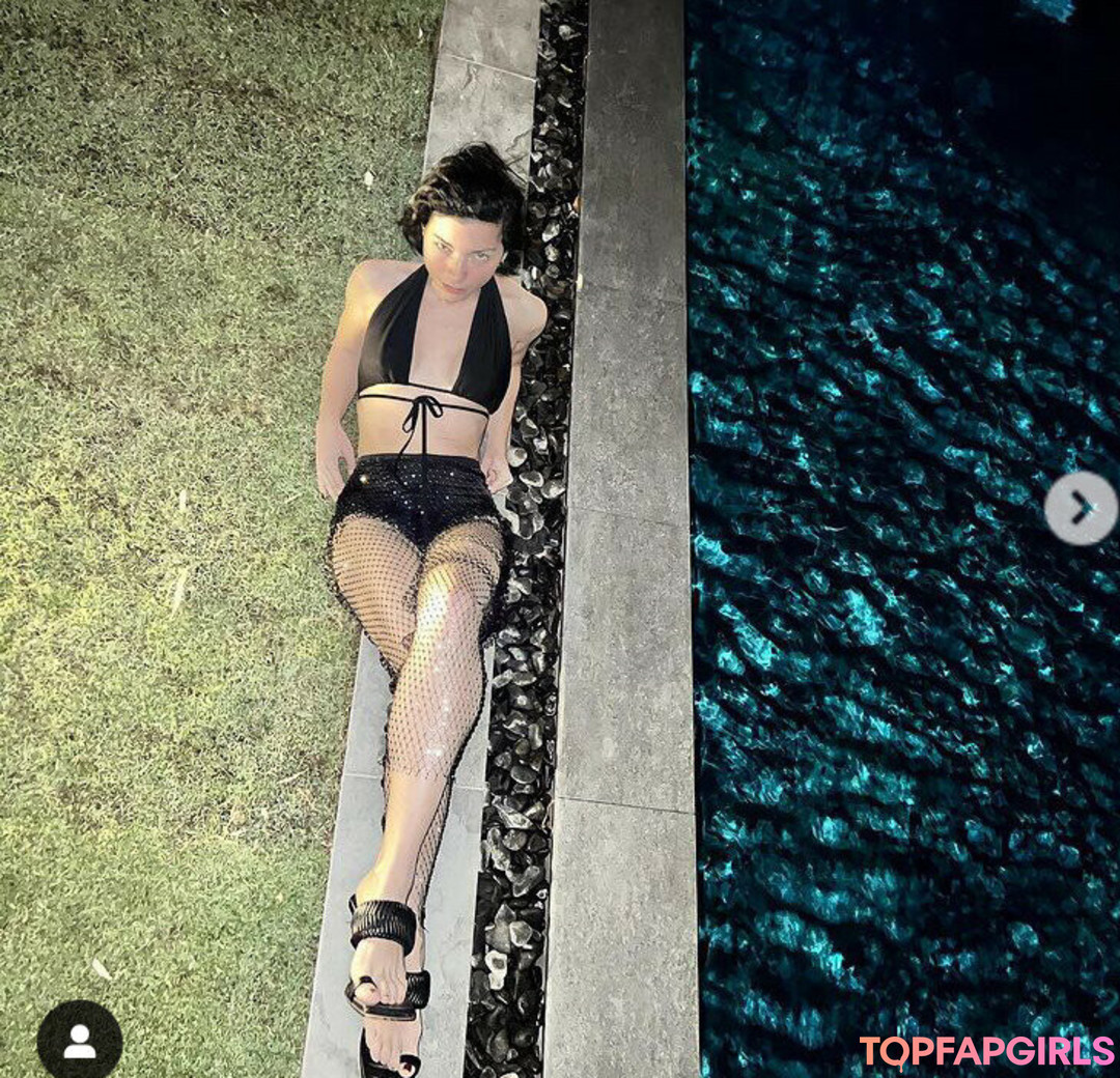 Foto desnuda filtrada de OnlyFans de Merve Bolugur #8 Foto desnuda filtrada de OnlyFans de Merve Bolugur #8