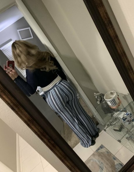 Foto desnuda filtrada de OnlyFans de Evanotty