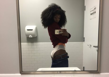 Foto desnuda filtrada de OnlyFans de Vanniall