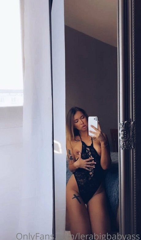 Foto desnuda filtrada de OnlyFans de Lerabigbabyass