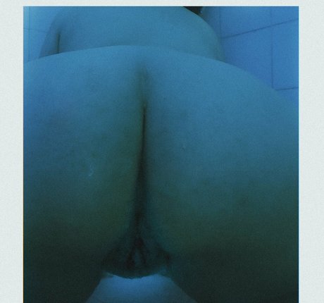 Foto desnuda filtrada de OnlyFans de Mejor Amiga Casada