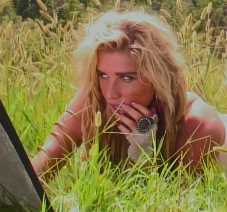 KeshaRose