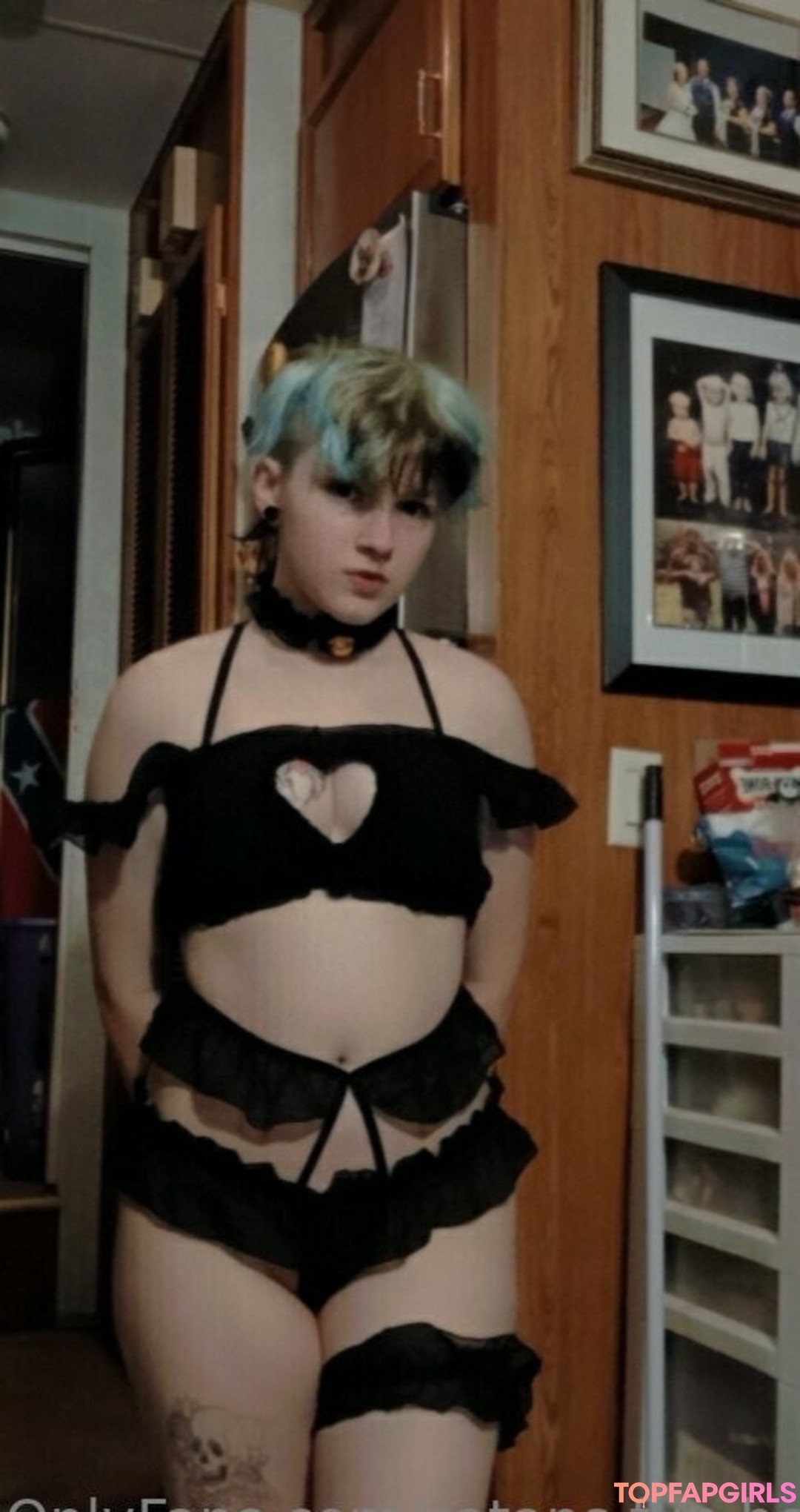 Foto desnuda filtrada de OnlyFans de Satansfunhouse #1 Foto desnuda filtrada de OnlyFans de Satansfunhouse #1