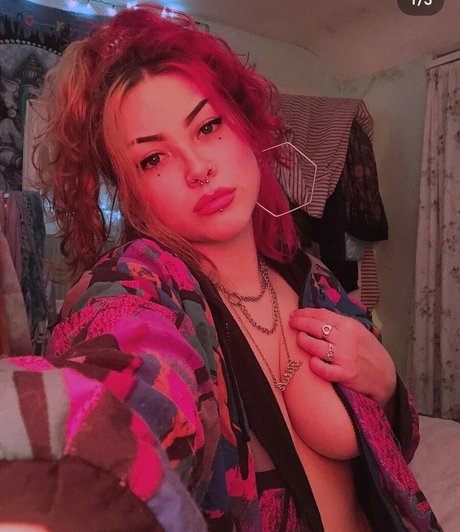 Foto desnuda filtrada de OnlyFans de Neferkitti