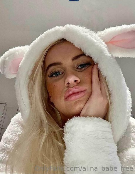 Foto desnuda filtrada de OnlyFans de Cutealinaa