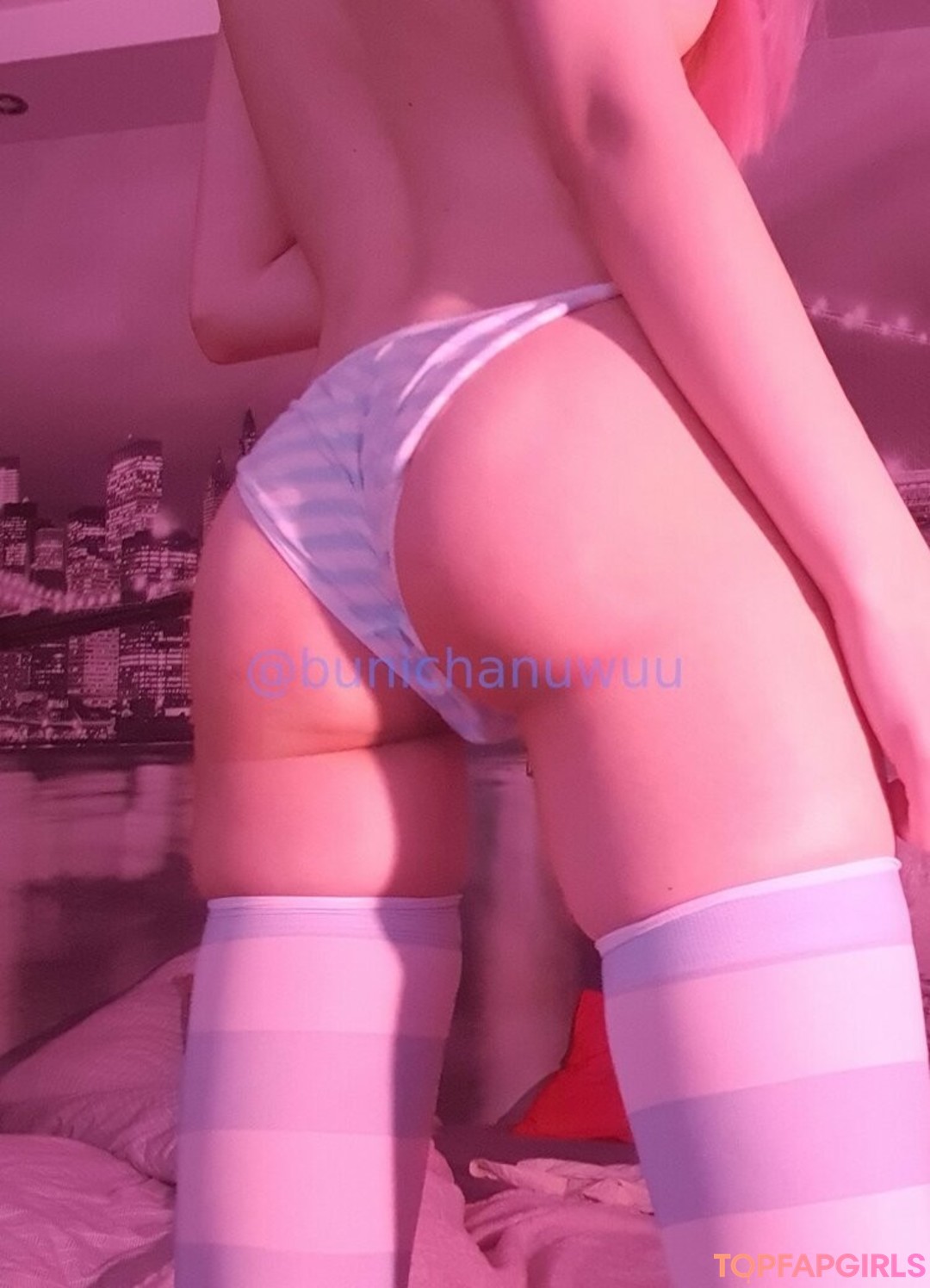 Foto desnuda filtrada de OnlyFans de Bunichanuwuu #14 Foto desnuda filtrada de OnlyFans de Bunichanuwuu #14