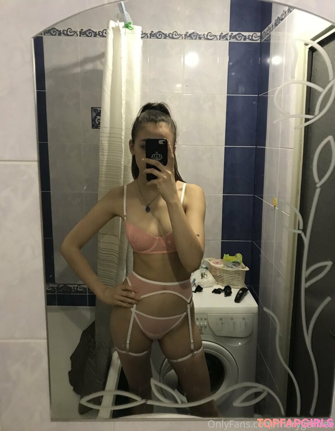 Foto desnuda filtrada de OnlyFans de Marygerfree #59 Foto desnuda filtrada de OnlyFans de Marygerfree #59