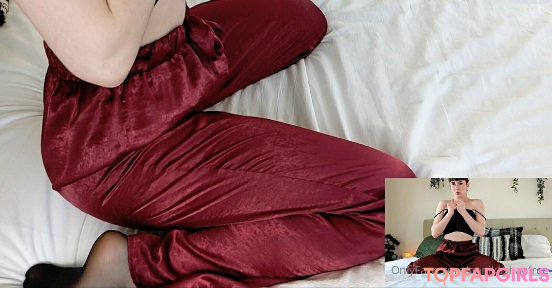 Foto desnuda filtrada de OnlyFans de Annikashaefree #40 Foto desnuda filtrada de OnlyFans de Annikashaefree #40