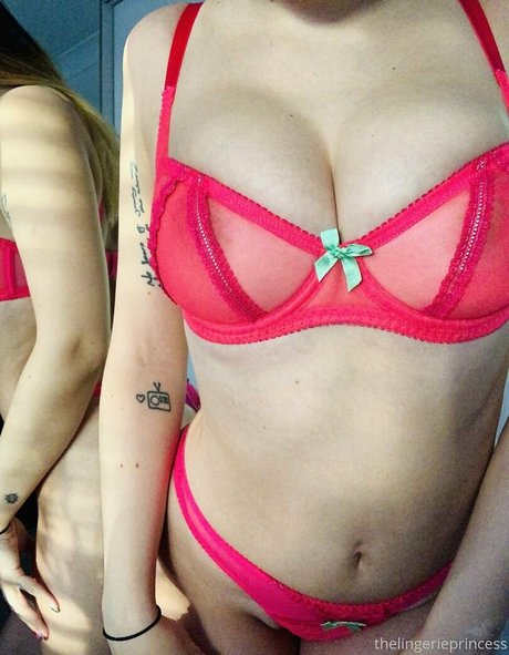 Foto desnuda filtrada de OnlyFans de Tlpxo