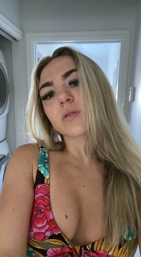 Foto desnuda filtrada de OnlyFans de caitlynbabyxx