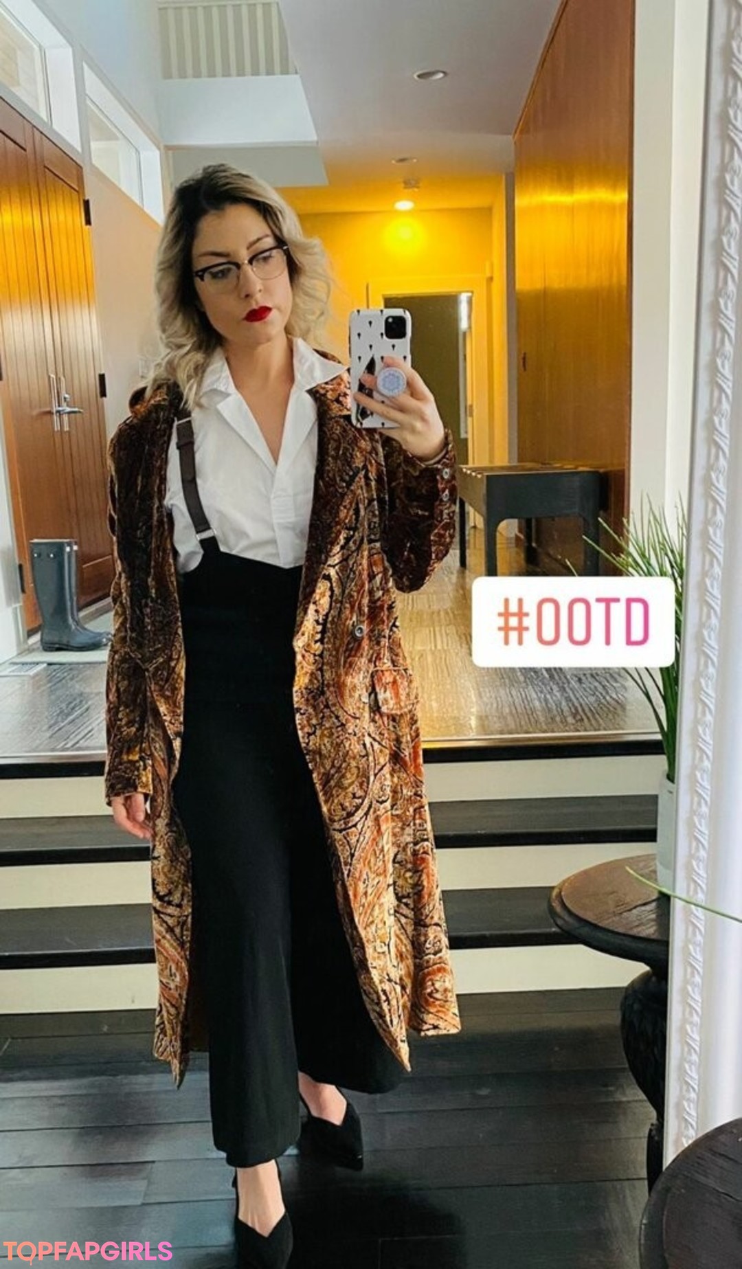 Foto desnuda filtrada de OnlyFans de Rebecca Ford #11 Foto desnuda filtrada de OnlyFans de Rebecca Ford #11