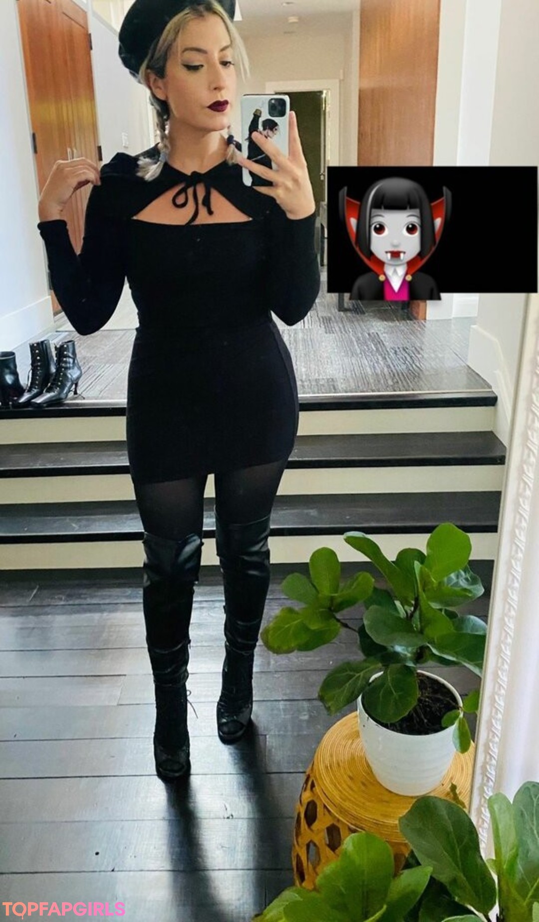 Foto desnuda filtrada de OnlyFans de Rebecca Ford #47 Foto desnuda filtrada de OnlyFans de Rebecca Ford #47