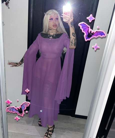 Nasty_bimbo