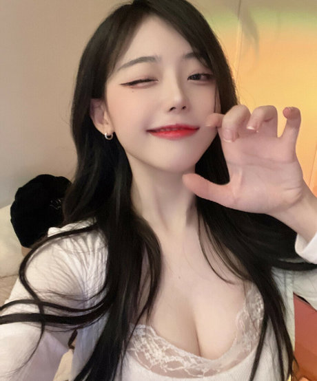 Foto desnuda filtrada de OnlyFans de Hinachan01