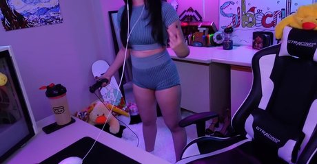 Foto desnuda filtrada de OnlyFans de Thatgirlgatto