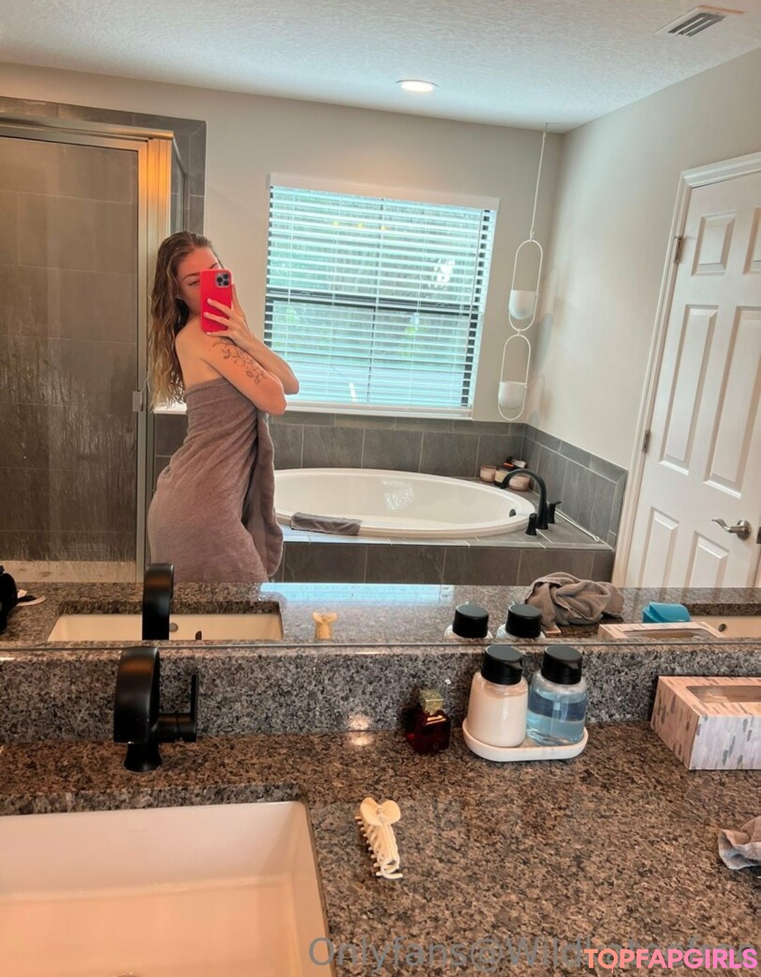 Foto desnuda filtrada de OnlyFans de Wildkateefree #123 Foto desnuda filtrada de OnlyFans de Wildkateefree #123