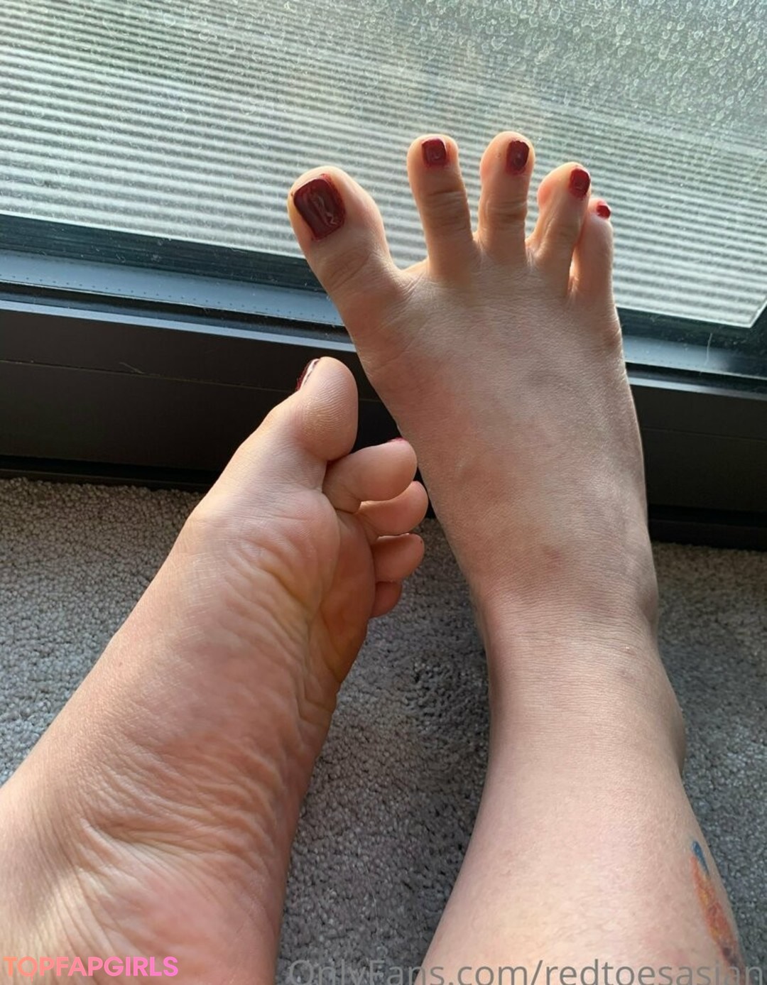 Foto desnuda filtrada de OnlyFans de Redtoesasian #54 Foto desnuda filtrada de OnlyFans de Redtoesasian #54