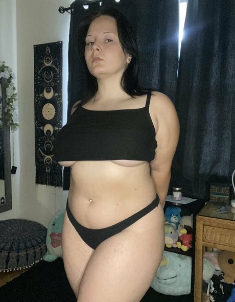 Foto desnuda filtrada de OnlyFans de Angela Cordelia
