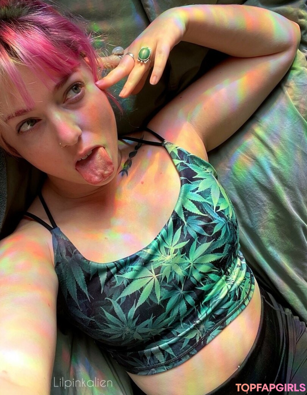 Foto desnuda filtrada de OnlyFans de Lilpinkalien #710 Foto desnuda filtrada de OnlyFans de Lilpinkalien #710