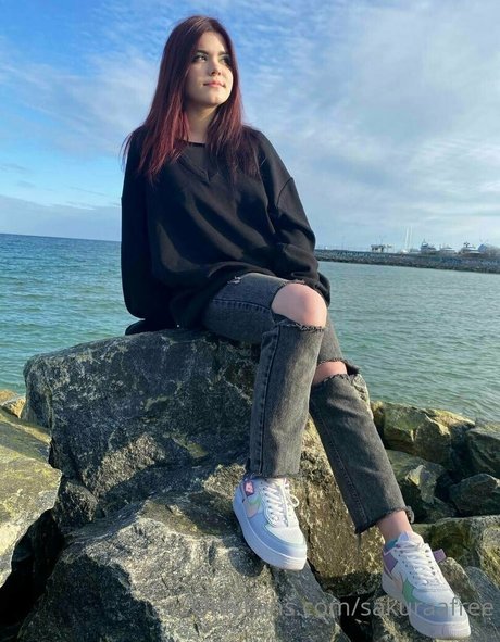 Foto desnuda filtrada de OnlyFans de Sakuraafree