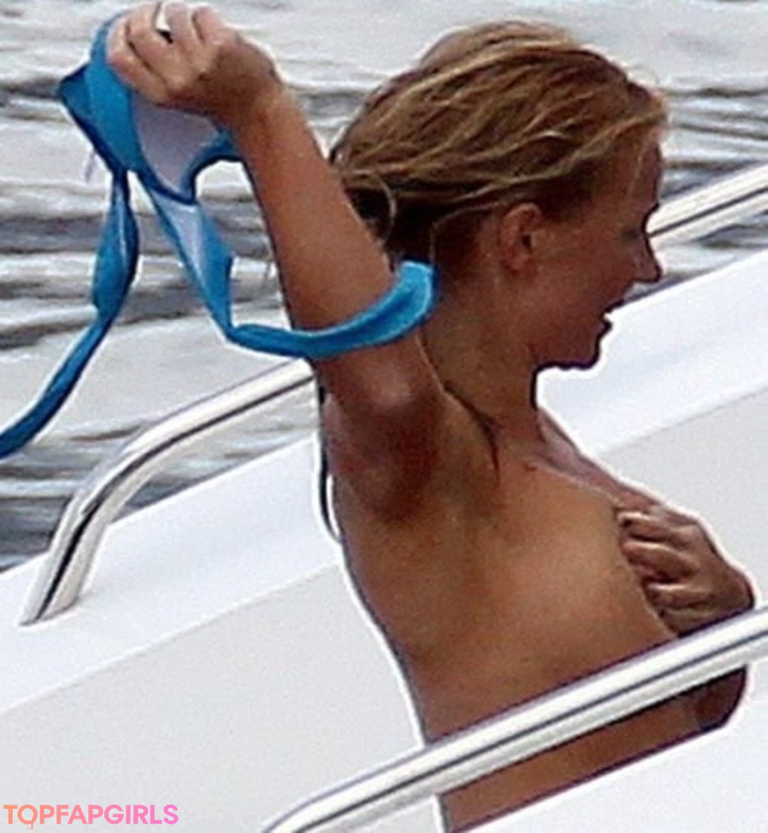 Foto desnuda filtrada de OnlyFans de Geri Halliwell #6 Foto desnuda filtrada de OnlyFans de Geri Halliwell #6