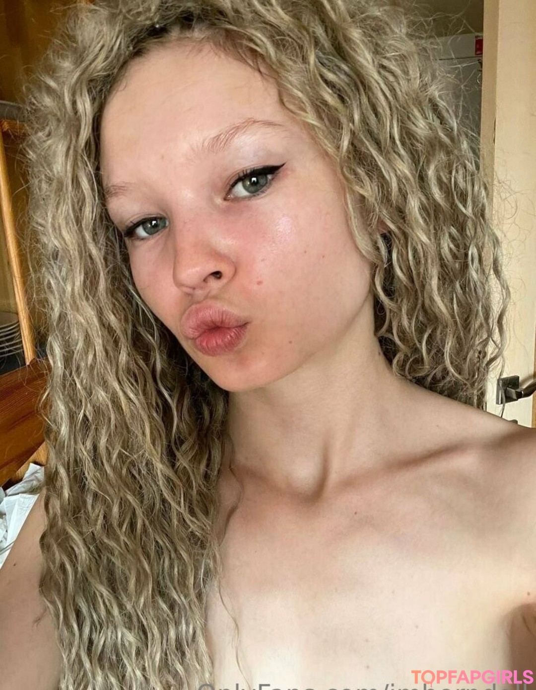 Foto desnuda filtrada de OnlyFans de Imhorndoll #230 Foto desnuda filtrada de OnlyFans de Imhorndoll #230