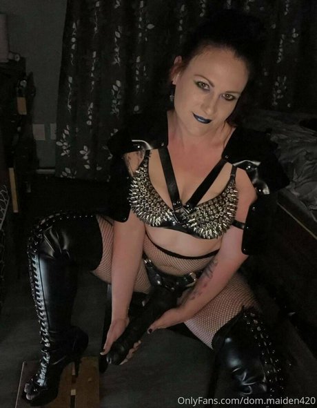 Dom.maiden420