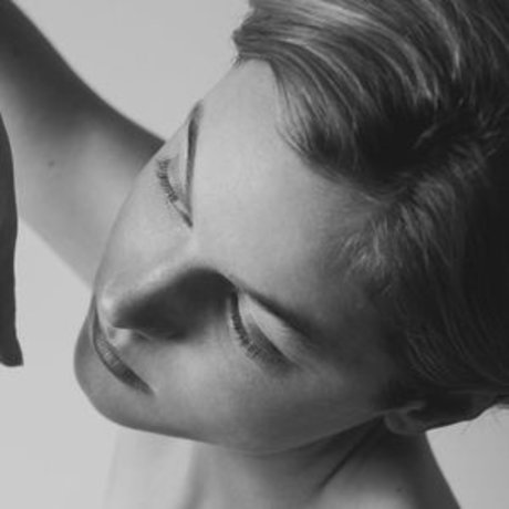 Foto desnuda filtrada de OnlyFans de Emma Corrin