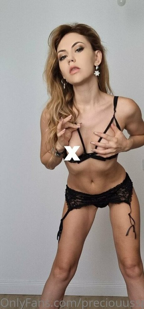Foto desnuda filtrada de OnlyFans de Preciouusspearl