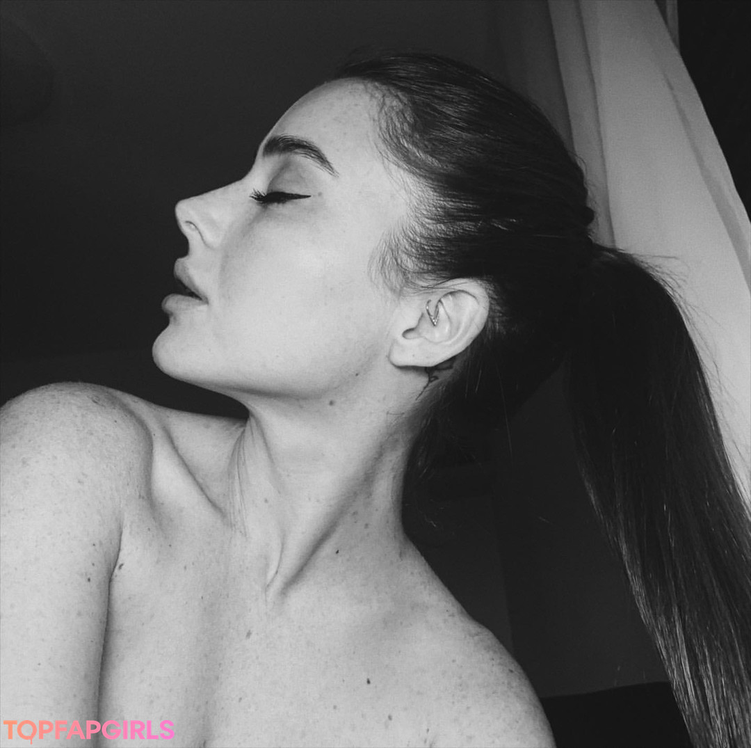 Foto desnuda filtrada de OnlyFans de Effy Palarya #692 Foto desnuda filtrada de OnlyFans de Effy Palarya #692