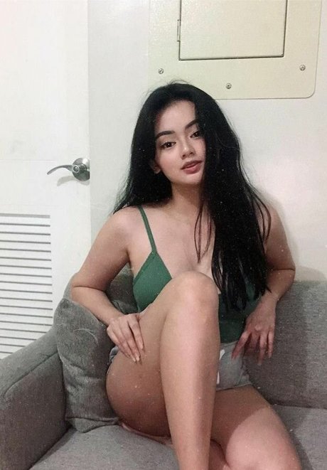 Foto desnuda filtrada de OnlyFans de Lhea Bernardino