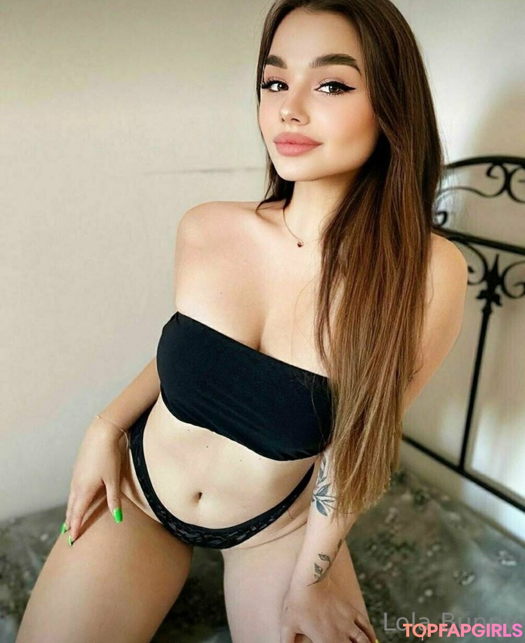 Foto desnuda filtrada de OnlyFans de Foxyuzumaki #282 Foto desnuda filtrada de OnlyFans de Foxyuzumaki #282