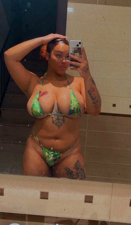 Foto desnuda filtrada de OnlyFans de Cutthroatm