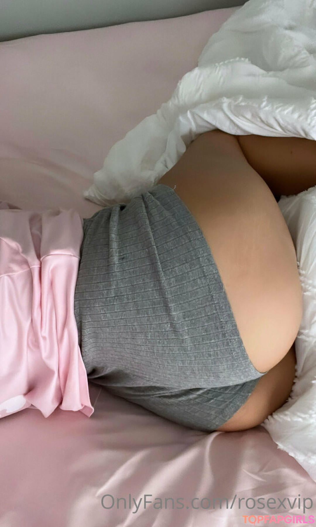 Foto desnuda filtrada de OnlyFans de Yourgirlfriendrose #152 Foto desnuda filtrada de OnlyFans de Yourgirlfriendrose #152
