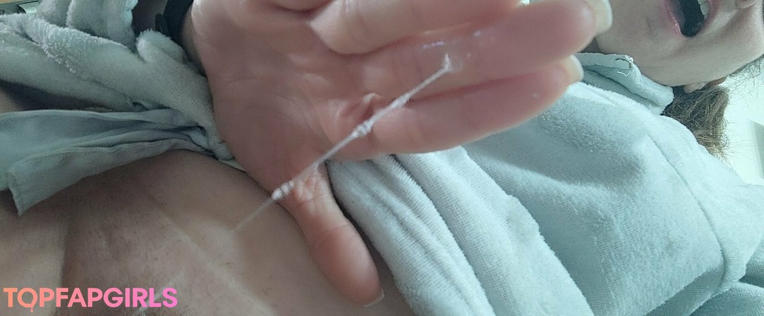 Foto desnuda filtrada de OnlyFans de Pequeydemonio #201 Foto desnuda filtrada de OnlyFans de Pequeydemonio #201