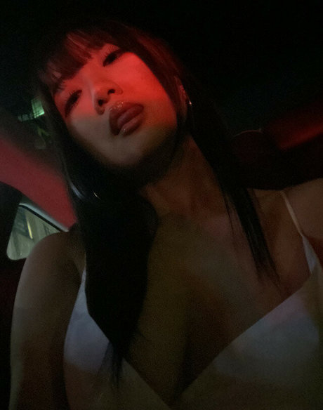 Foto desnuda filtrada de OnlyFans de Aria Saki
