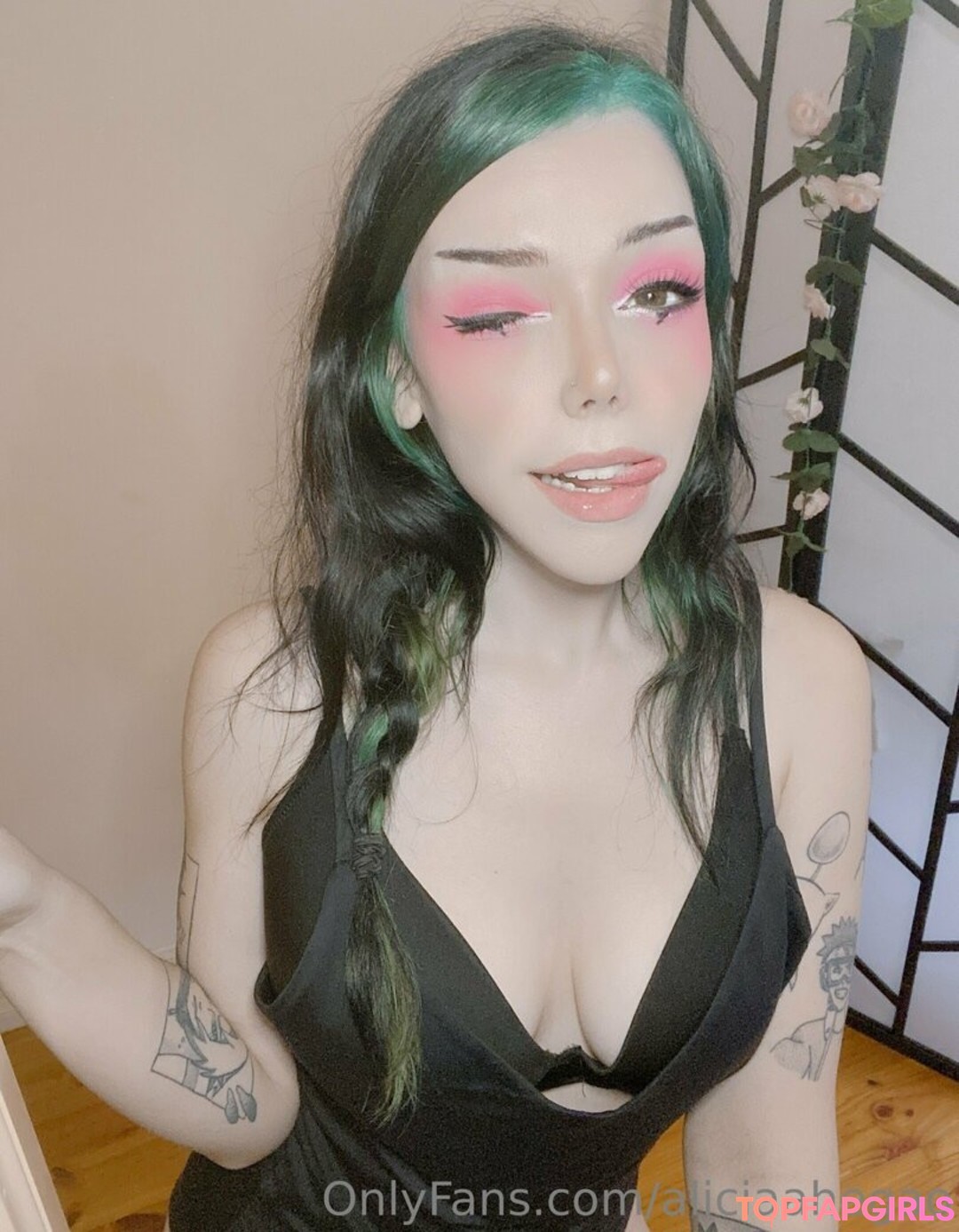 Foto desnuda filtrada de OnlyFans de Aliciaahegao #526 Foto desnuda filtrada de OnlyFans de Aliciaahegao #526