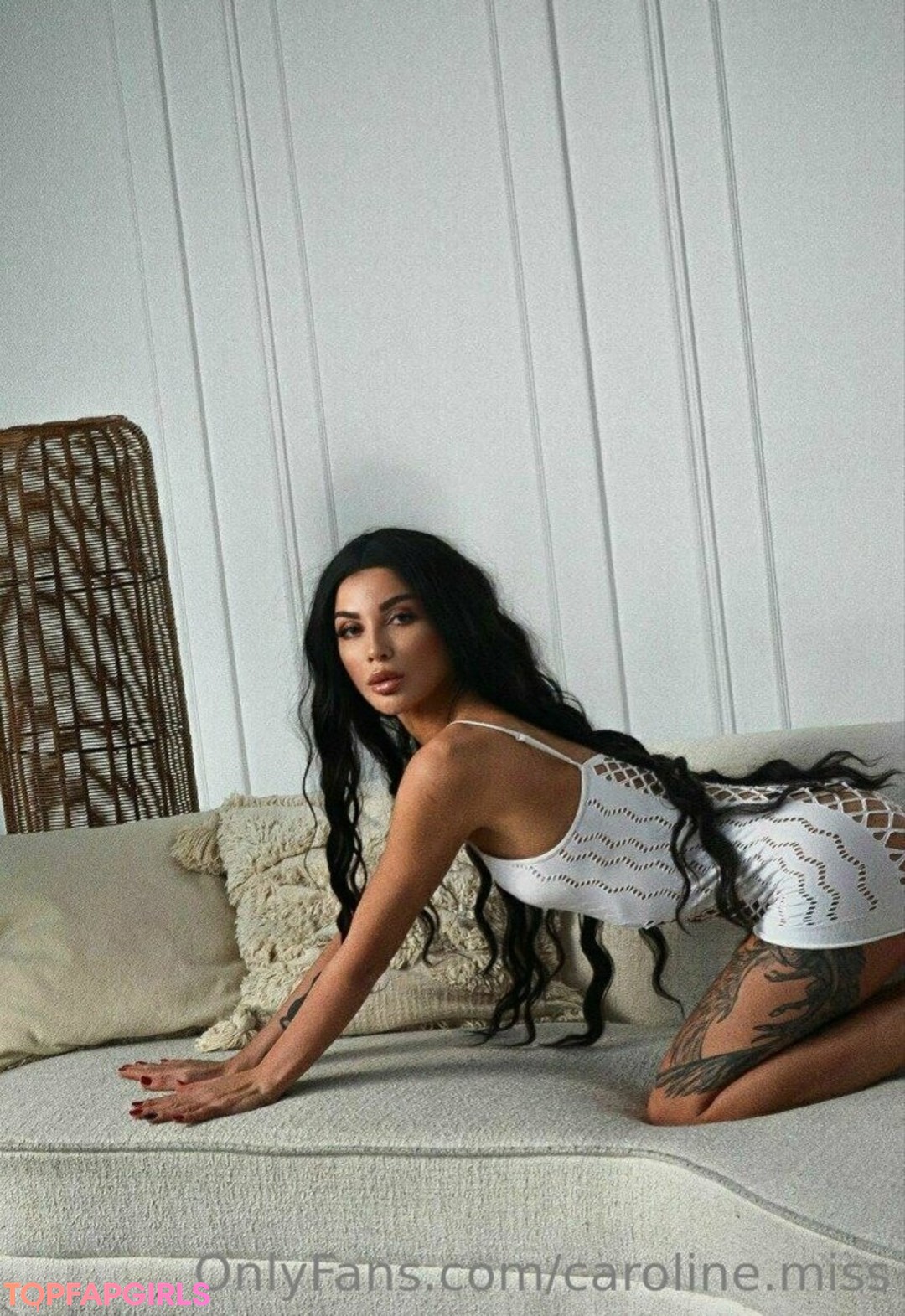 Foto desnuda filtrada de OnlyFans de Carolinemiss #25 Foto desnuda filtrada de OnlyFans de Carolinemiss #25
