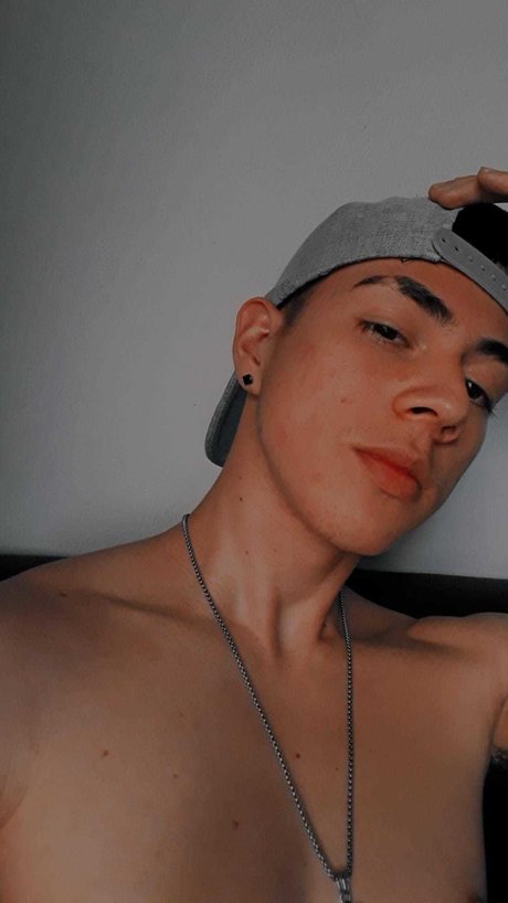 Foto desnuda filtrada de OnlyFans de Santi Garca
