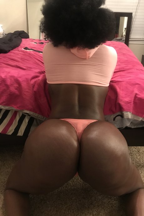 Foto desnuda filtrada de OnlyFans de Sassydoll