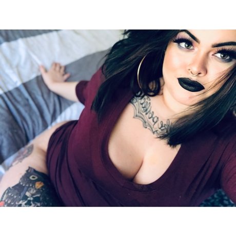 Foto desnuda filtrada de OnlyFans de Baby 