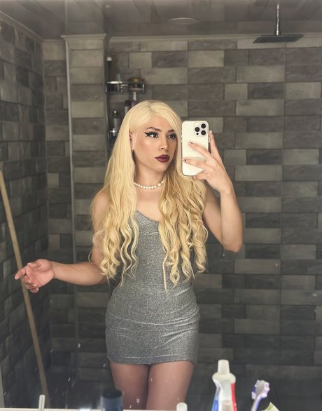 Foto desnuda filtrada de OnlyFans de Saraydollts