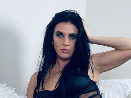 Sara Belle
