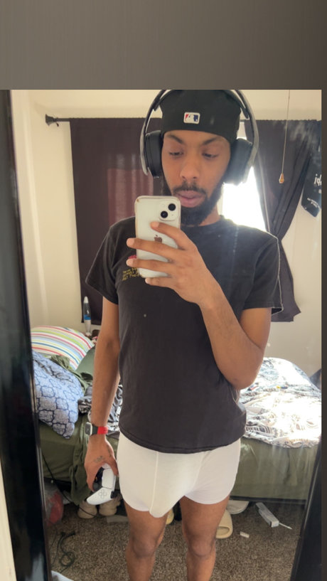 Foto desnuda filtrada de OnlyFans de Saquan Davis
