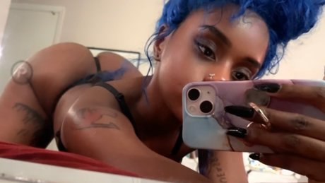 Foto desnuda filtrada de OnlyFans de Sapphire