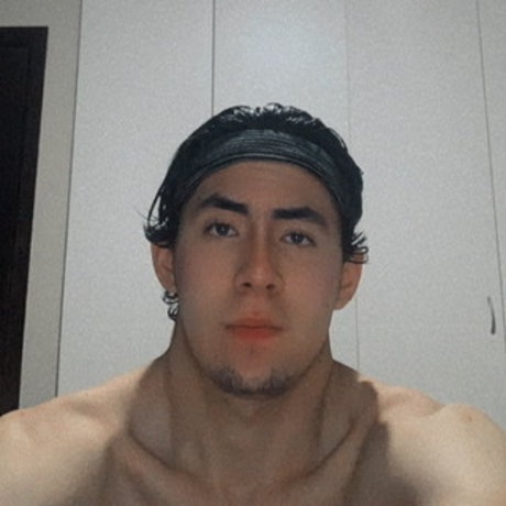 Foto desnuda filtrada de OnlyFans de Santiago Aguilar