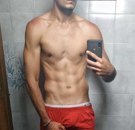 Foto desnuda filtrada de OnlyFans de Santiago Gonzalez